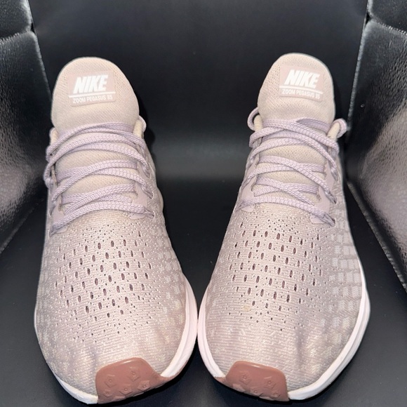 Nike Shoes - Size 6.5 - Nike Air Zoom Pegasus 35 Particle Rose Women, 942855-605, Clean